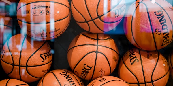 法国国家队庆祝进球 - 姆巴佩与格列兹曼相拥